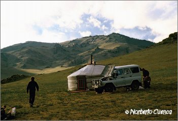 18_2004_07_mongolia_5de8_31