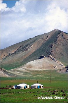 29_2004_07_mongolia_6de8_17