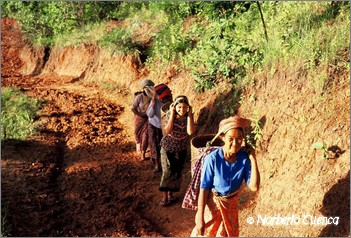 40_2004_09_myanmar_10de12_kalaw_14