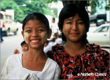 54_2004_09_myanmar_11de12_kalaw_rangoon_24