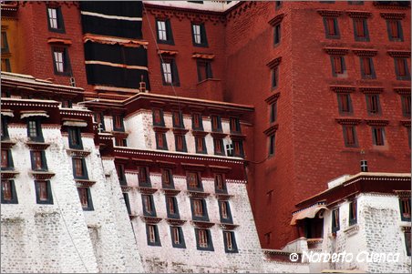 11_001_2005_08_tibet_0125_lhasa1