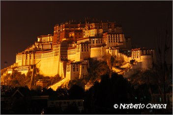 011_2005_08_tibet_0147_lhasa1