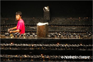 012_2005_08_tibet_0214_lhasa1