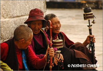 016_2005_08_tibet_0230_lhasa1