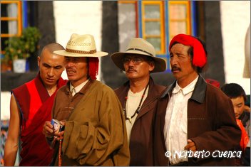 019_2005_08_tibet_0294_lhasa1