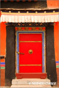 029_2005_08_tibet_0425_lhasa1
