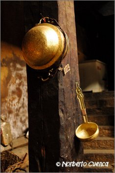031_2005_08_tibet_0466_lhasa1