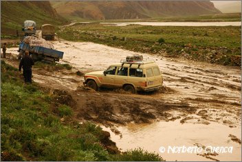 049_2005_08_tibet_0754_to_saga