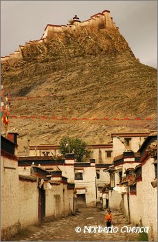 146_2005_08_tibet_1887_gyantse