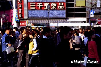 40_2004_04_Tokio_141_