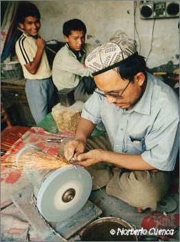 079_china2002_yarkanda_navajero