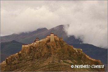 145_2005_08_tibet_1885_gyantse