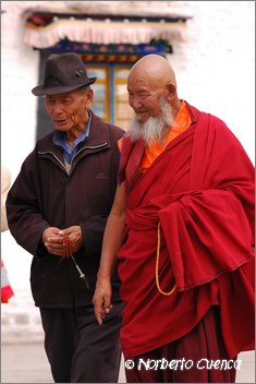 160_2005_08_tibet_2137_back_in_lhasa
